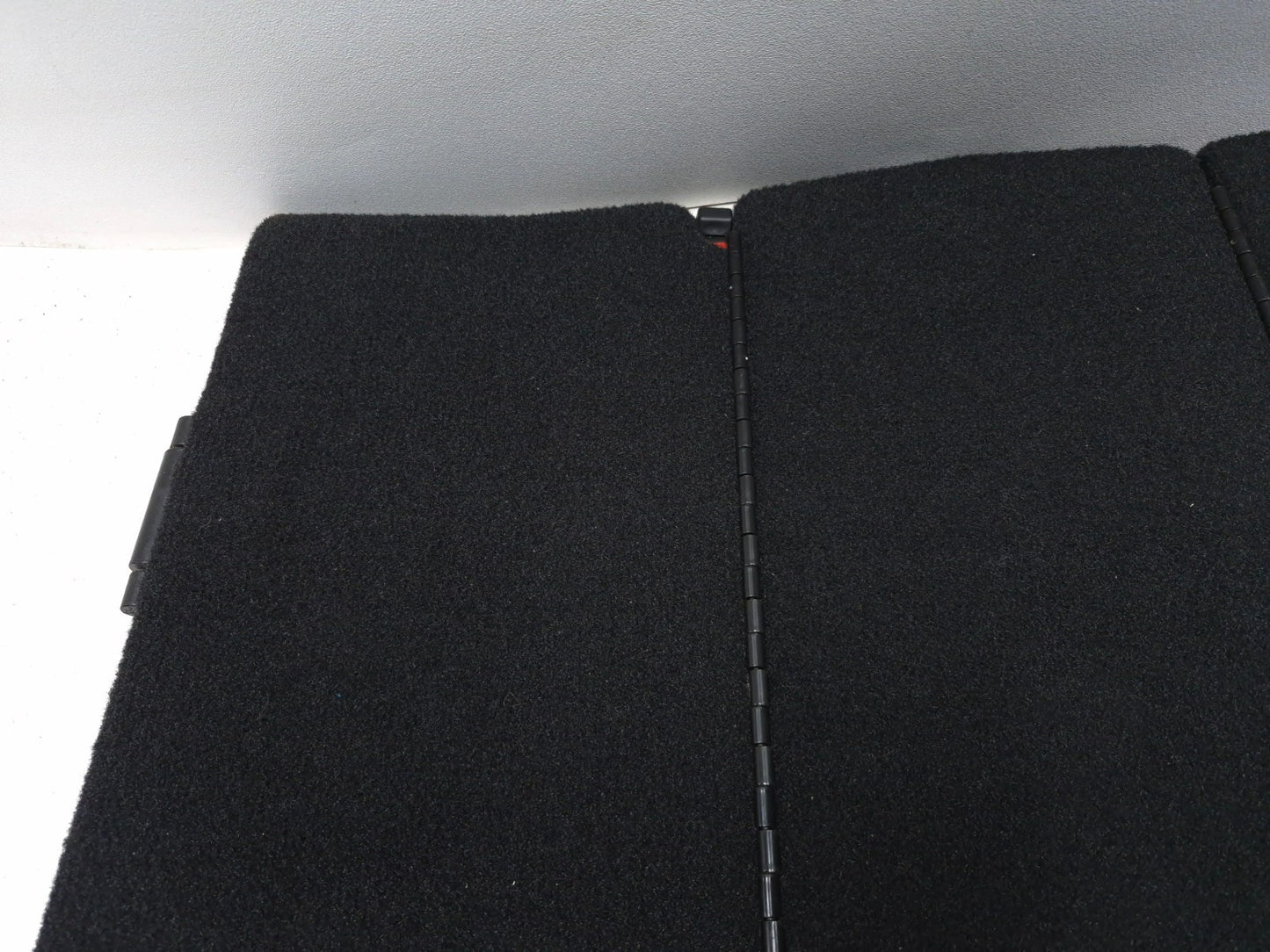 2013 Dodge Grand Caravan Rear Second Row Floor Cover Panel Carpet Passenger Oem✅