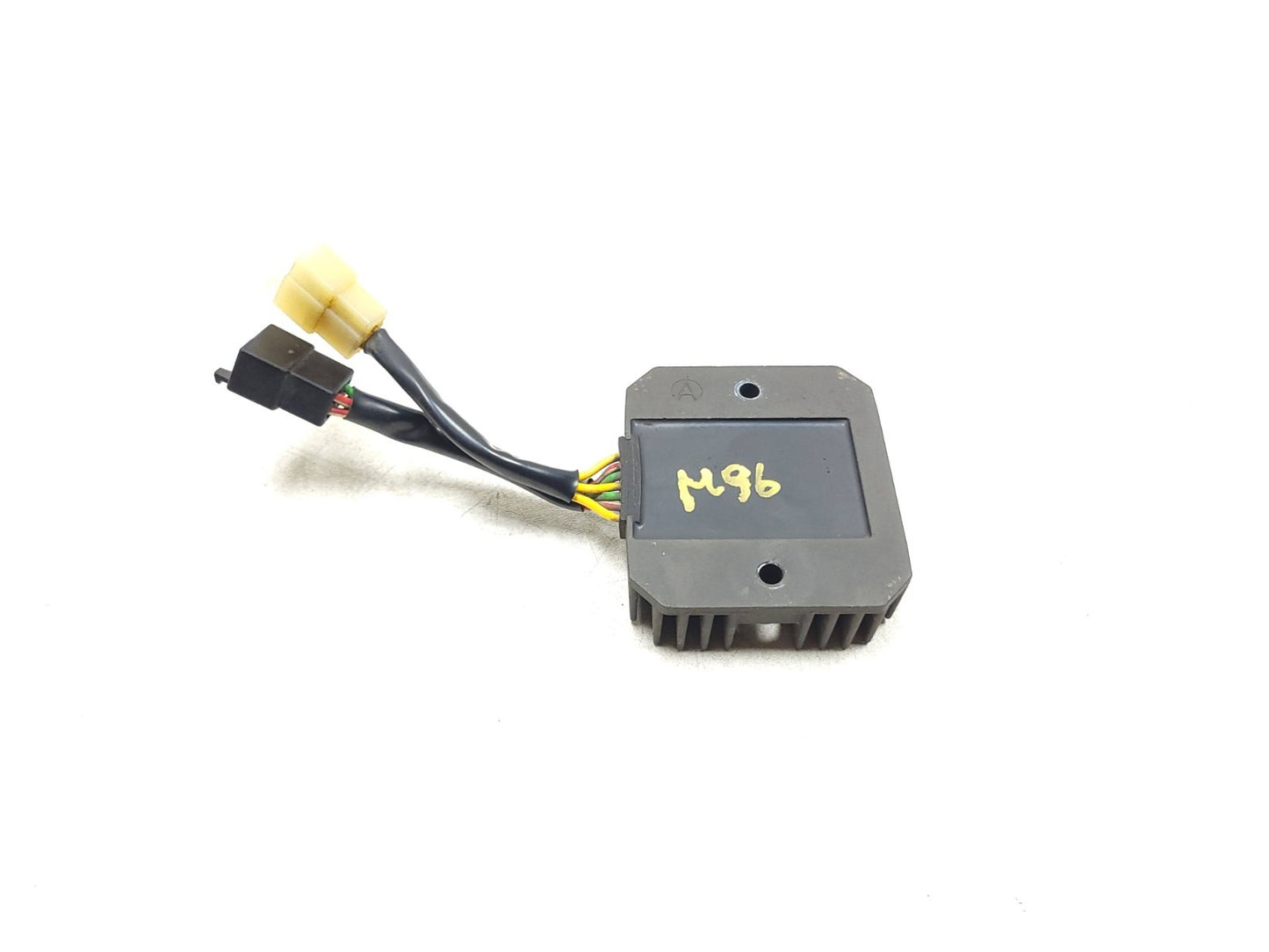 2002 Honda Magna Vf 750c Voltage Regalator  OEM