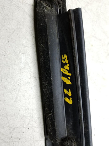 11-14 Chrysler 200 Sedan Window Belt Seal Rear Passenger Side Right 2pcs OEM