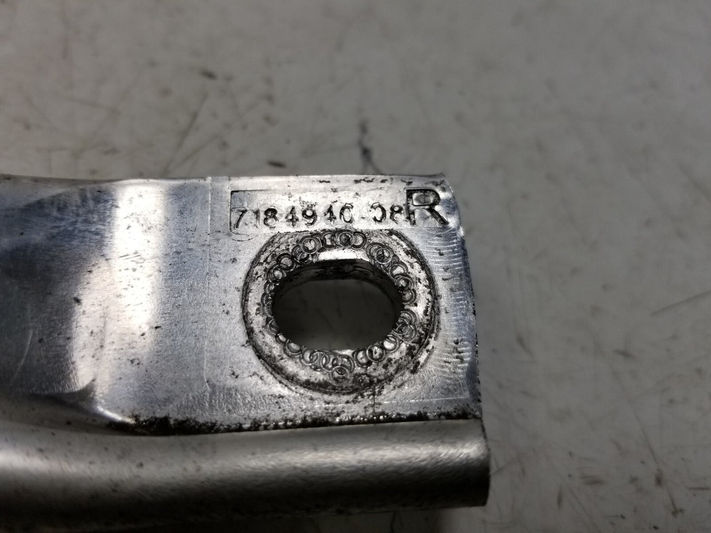 07-13 BMW X5 X6 E70 Strut Tower V-brace Radiator Support Brace Left & Right OEM