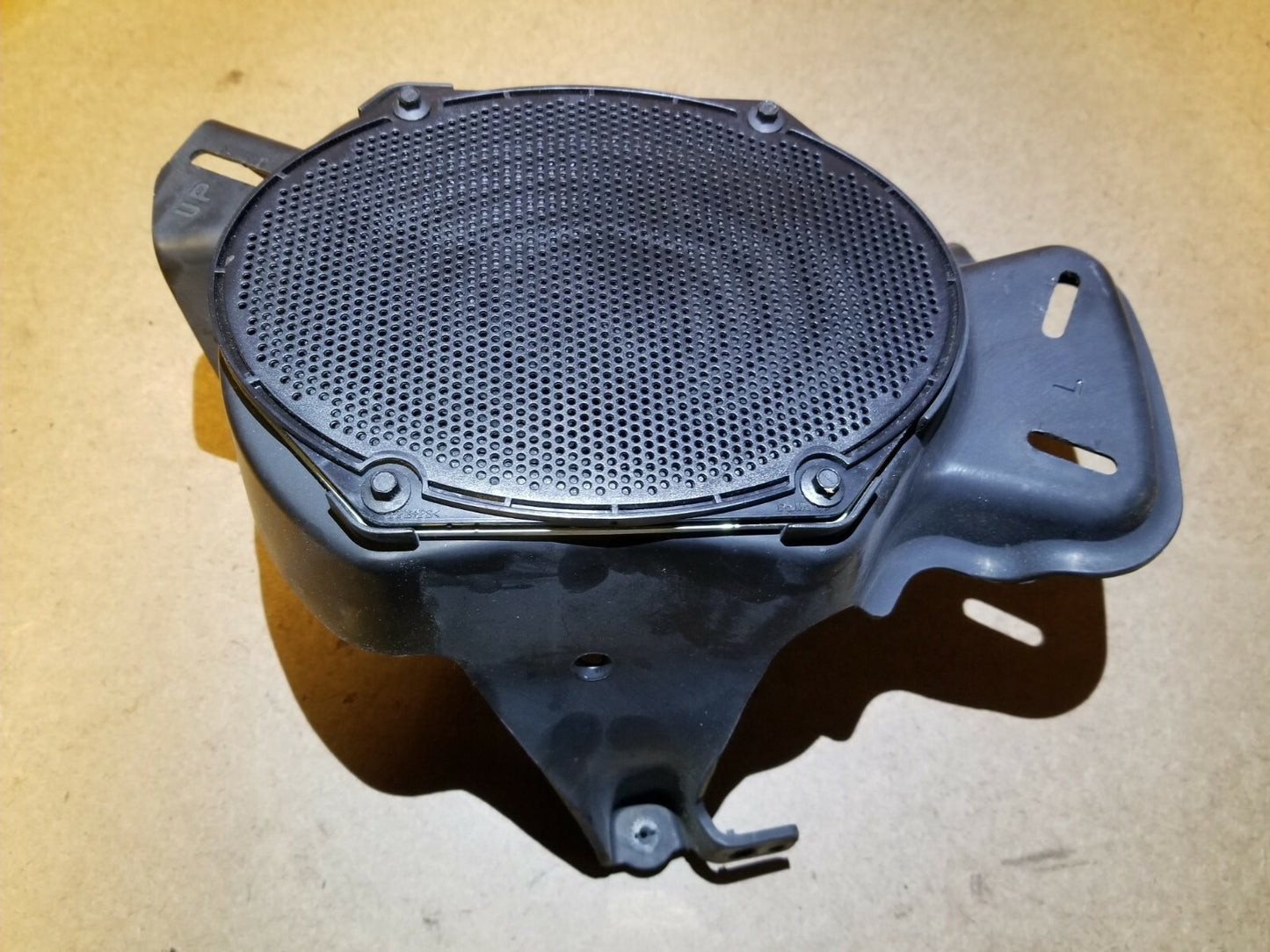 10 11 12 13 14 Ford Mustang Cabrio Rear Left Driver Side Speaker OEM