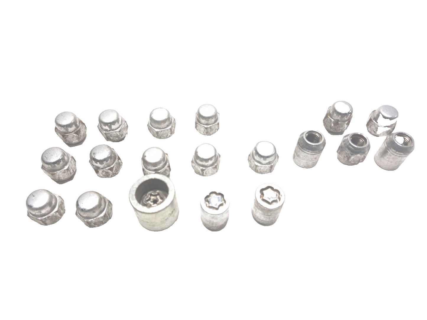 2015 Nissan Juke Wheel Lug Nut OEM