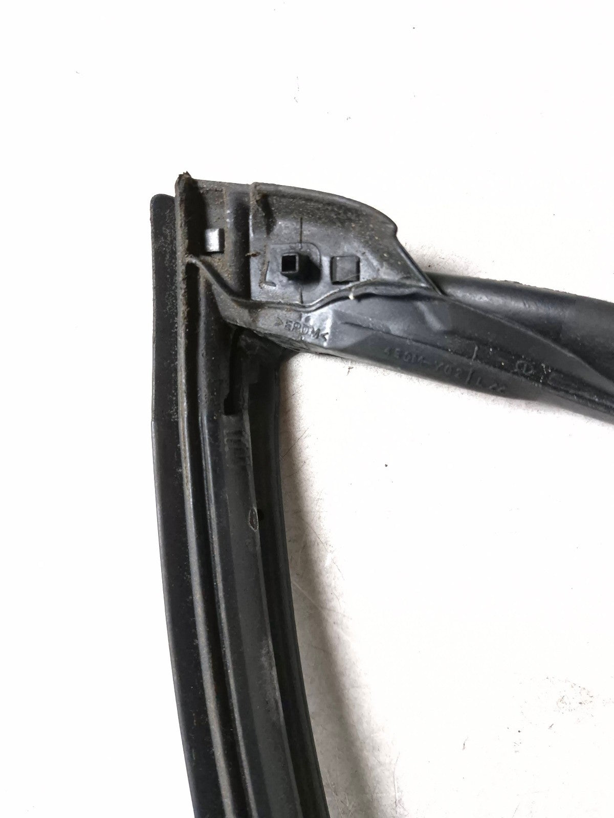 2010 Nissan Maxima Front Left Door Weatherstrip Seal OEM