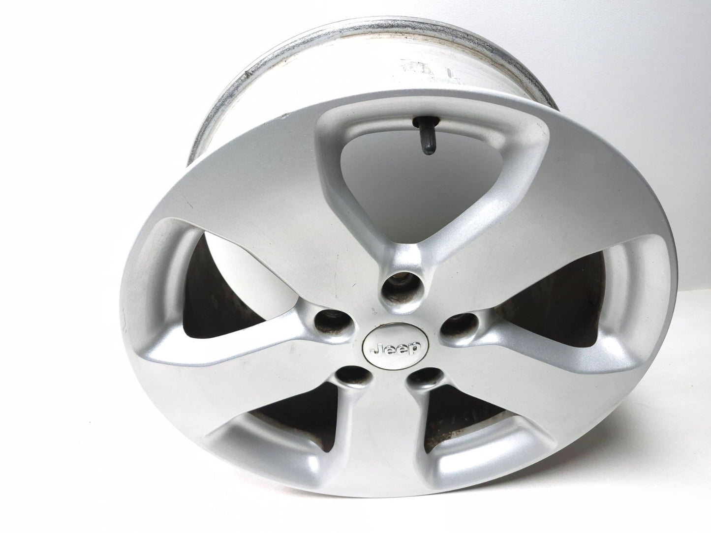 2012 Jeep Grand Cherokee Wheel Rim 18"x8 OEM