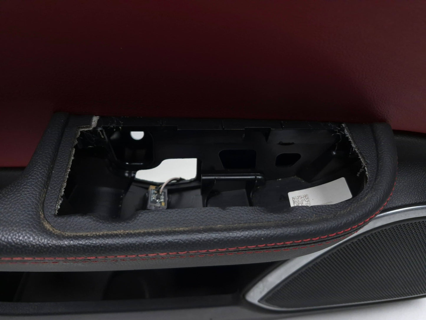 2021 Alfa Romeo Giulia Front Driver Door Panel OEM
