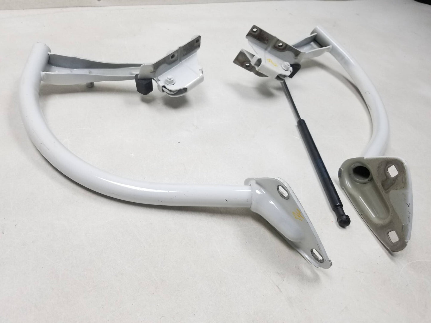 2012 Volkswagen Cc Trunk Lid Hinge Left & Right OEM