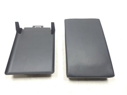 2007 Mercedes Ml Ml350 Ml500 Rear Seat Armrest w/ cup holder OEM