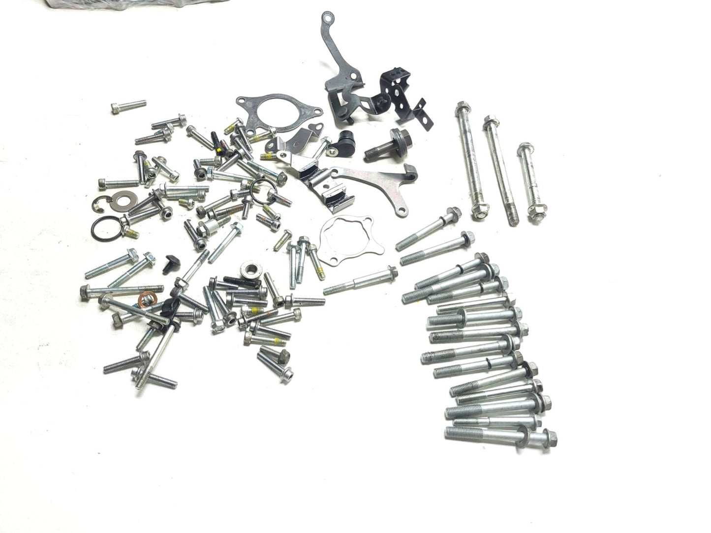 2022-2024 Yamaha Yzf-r7 Yzfr7 Engine Misc Bolt Hardware Screw OEM
