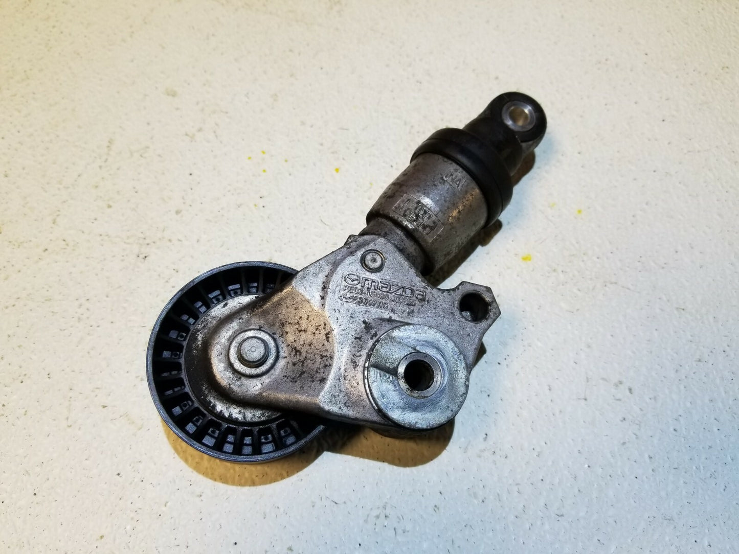 2016 Mazda 3 2.0l Drive Belt Tensioner OEM