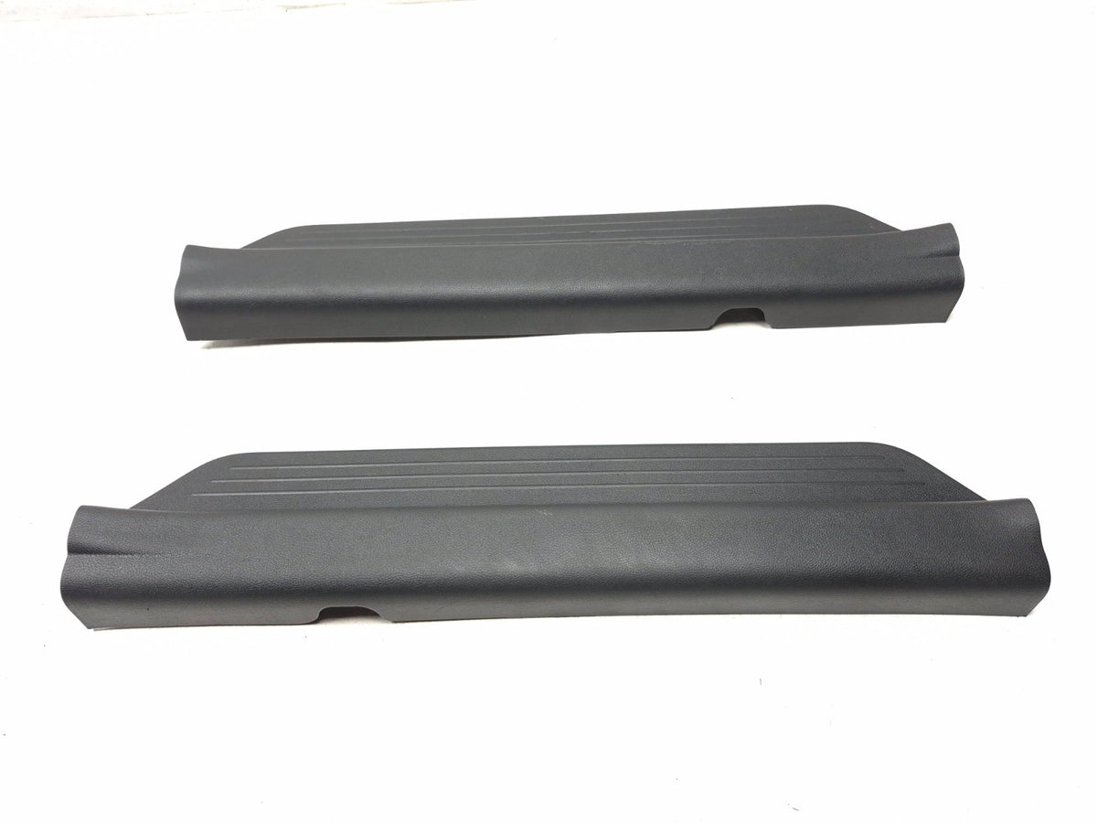 2009 - 2014 Hyundai Sonata Front Door Scuff Plate Trim Panel Left & Right OEM