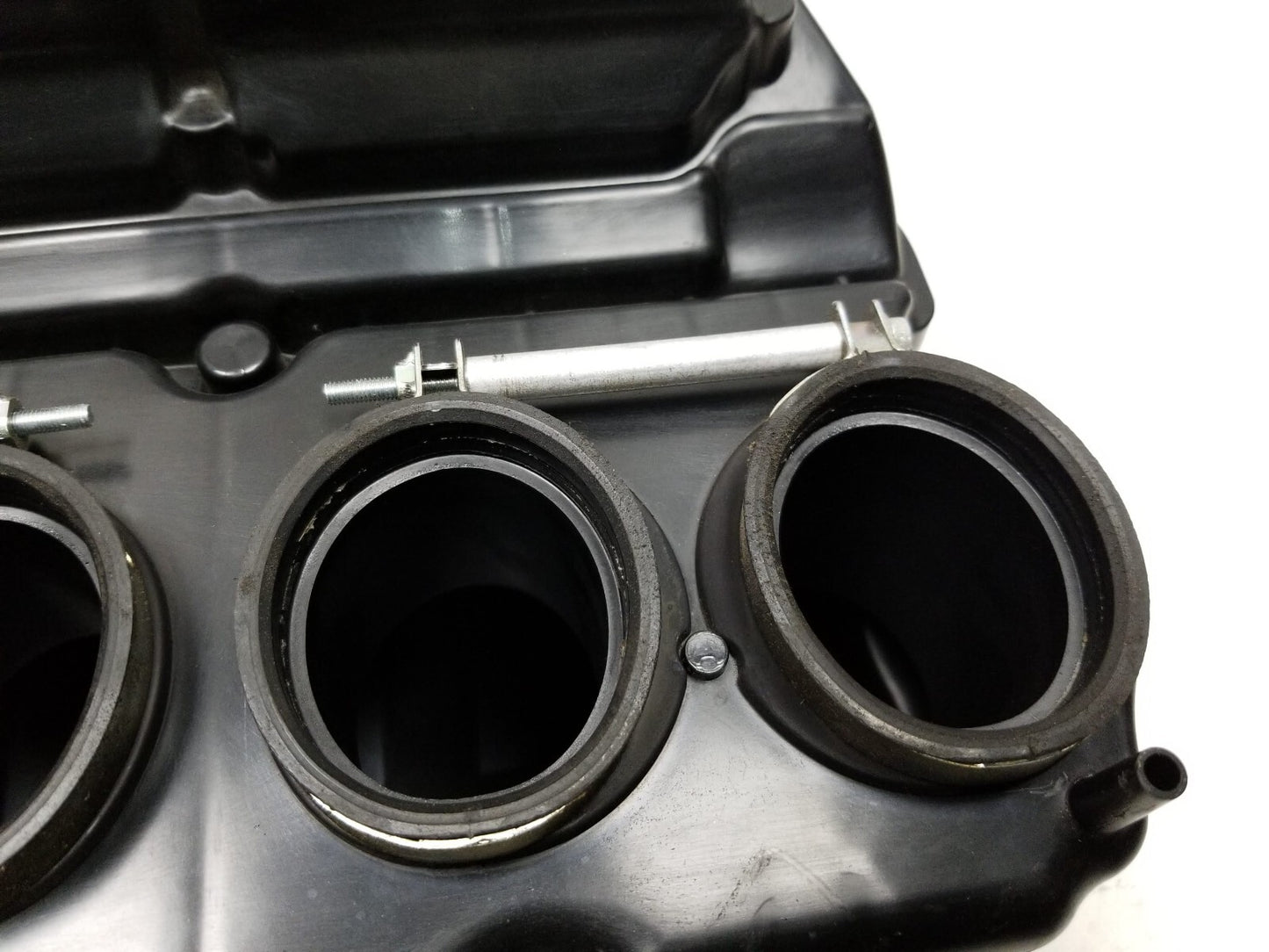 2015-2018 Kawasaki Klz1000 Versys 1000 Air Box Cleaner Filter Housing OEM