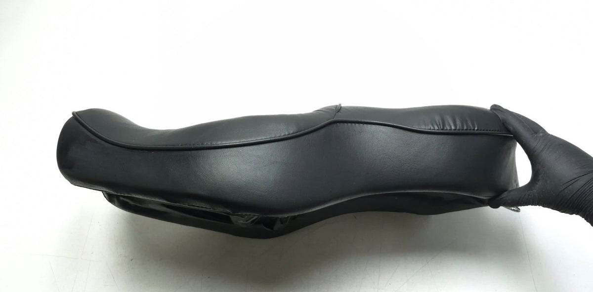 2004-2006 Harley Sportster Xl1200 Xl883 Two-up Seat Pillow Studded Saddle