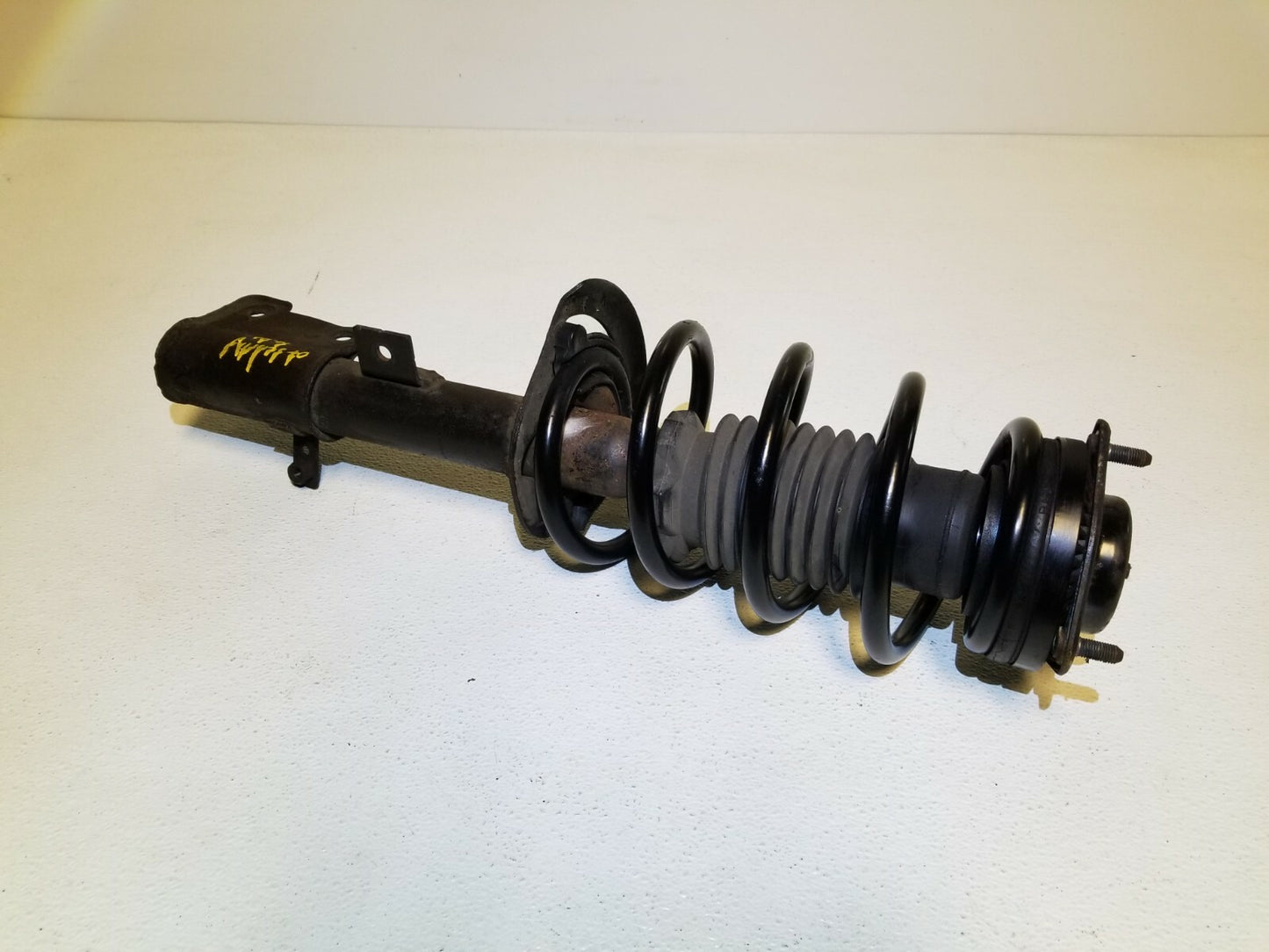 2007 Chrysler Sebring Front Shock Strut Absorber 2pcs OEM