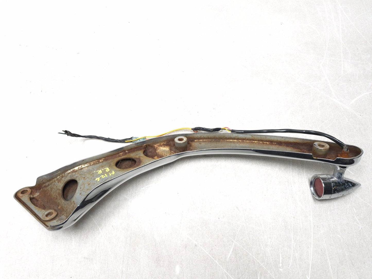 1999 Yamaha V Star Xvs650 Rear Fender Stay Grab Right W/ Turn Signal Assy OEM