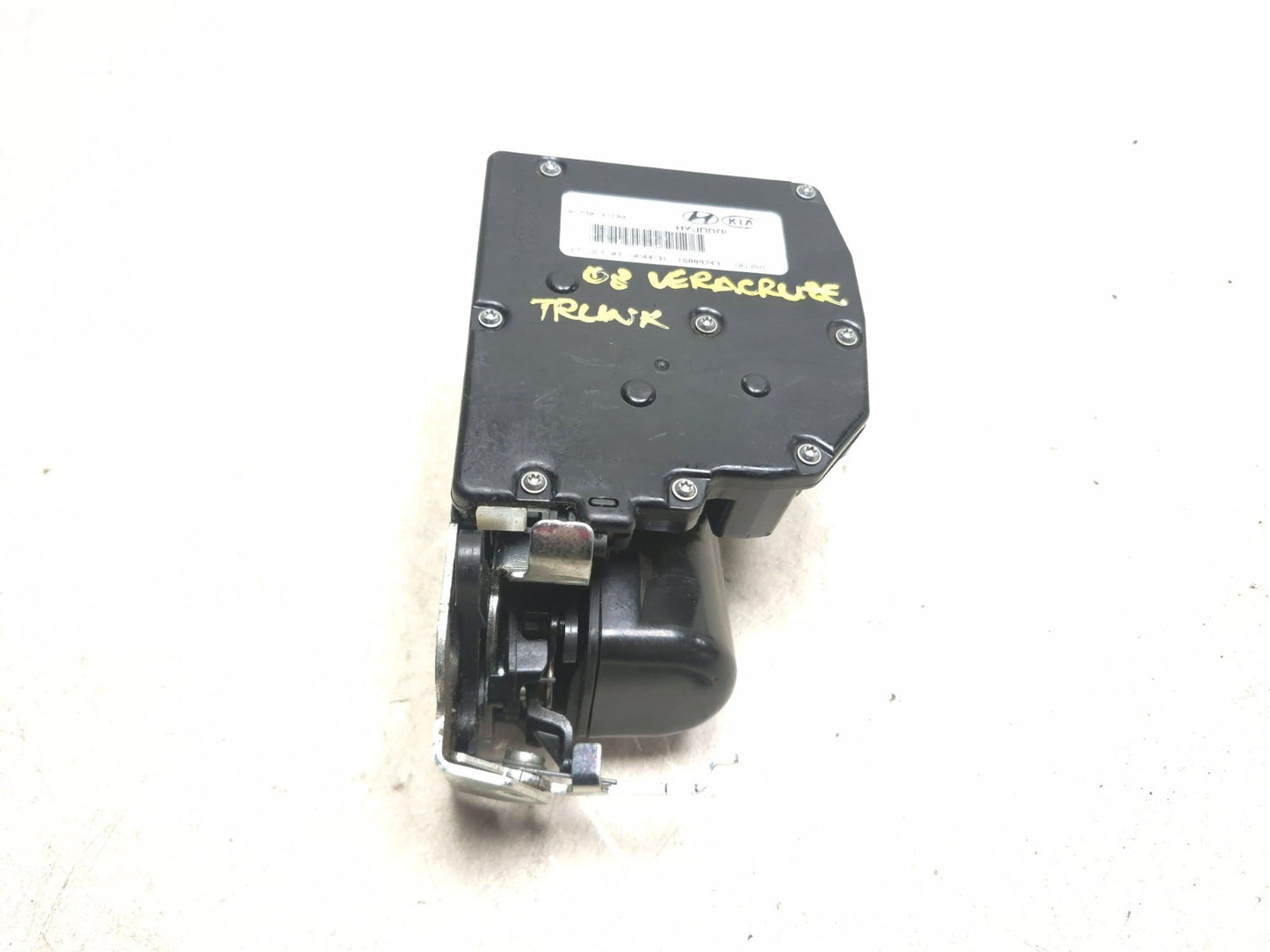 2011 Hyundai Veracruz Tailgate Liftgate Lock Actuator 81230-3j100 OEM