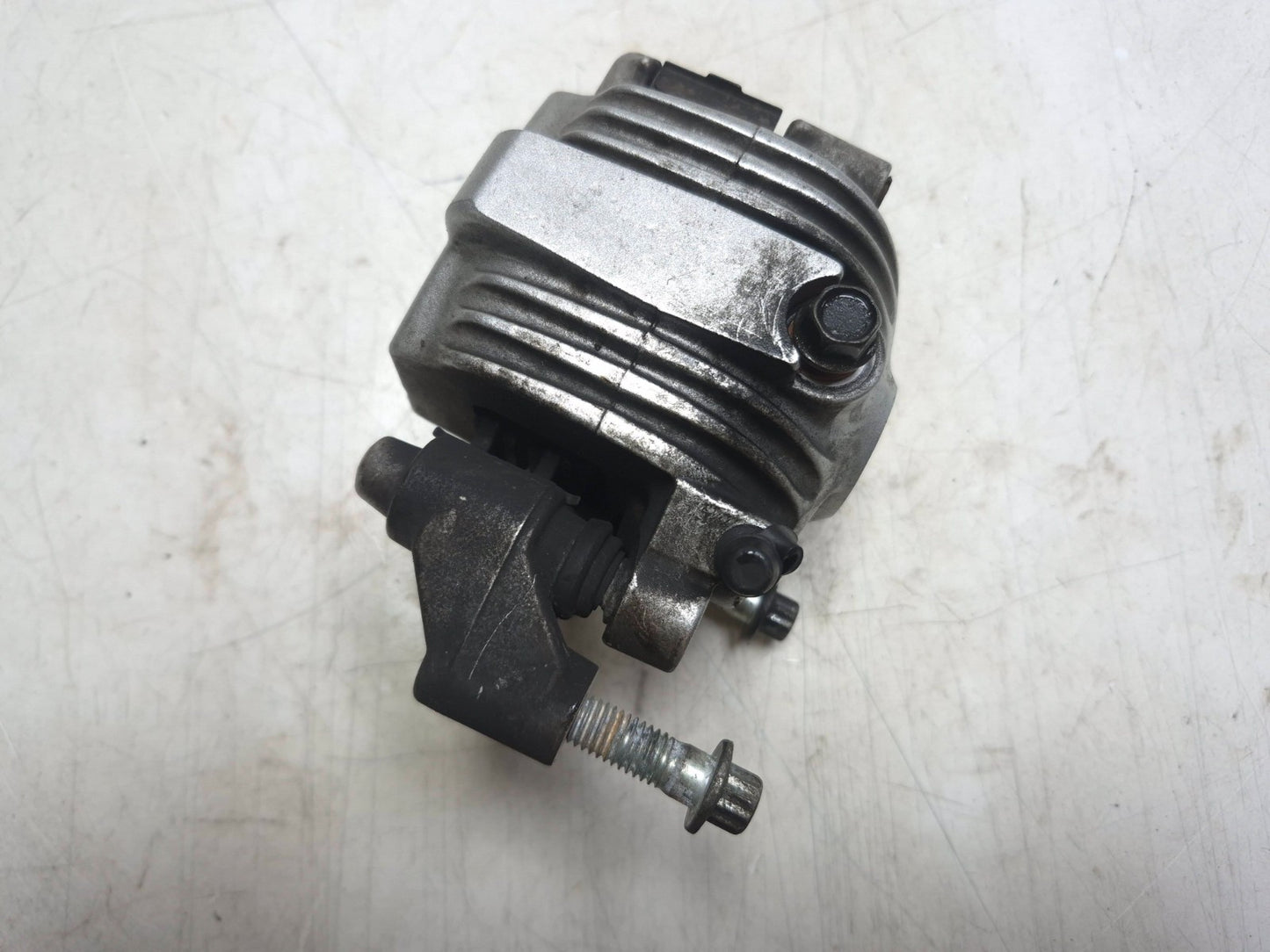 2004 Harley-davidson Sportster Xl883 Front Brake Caliper OEM