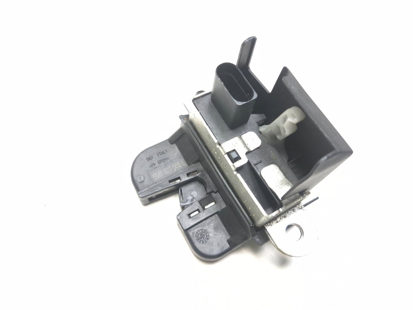 2011 Volkswagen Tiguan Tailgate Trunk Latch Lock Actuator OEM