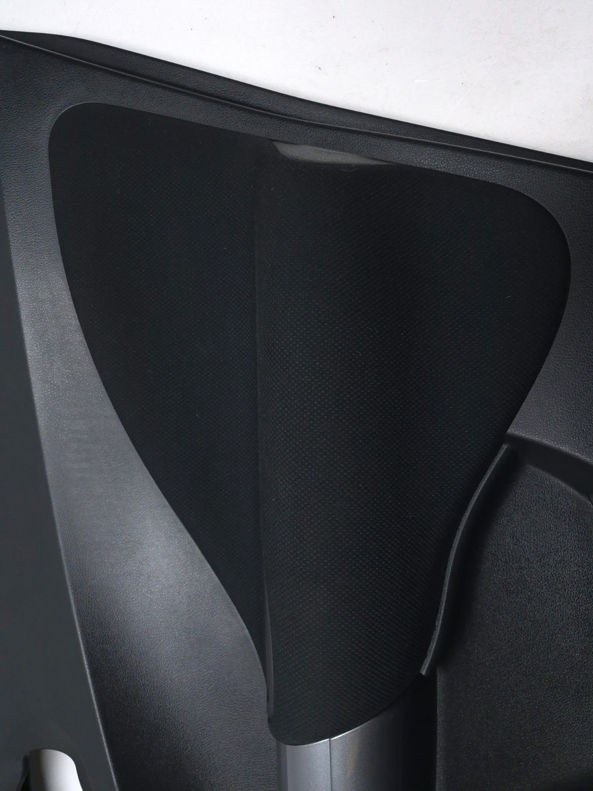 2015 Nissan Juke Door Panel Trim Front Passenger Side Right OEM