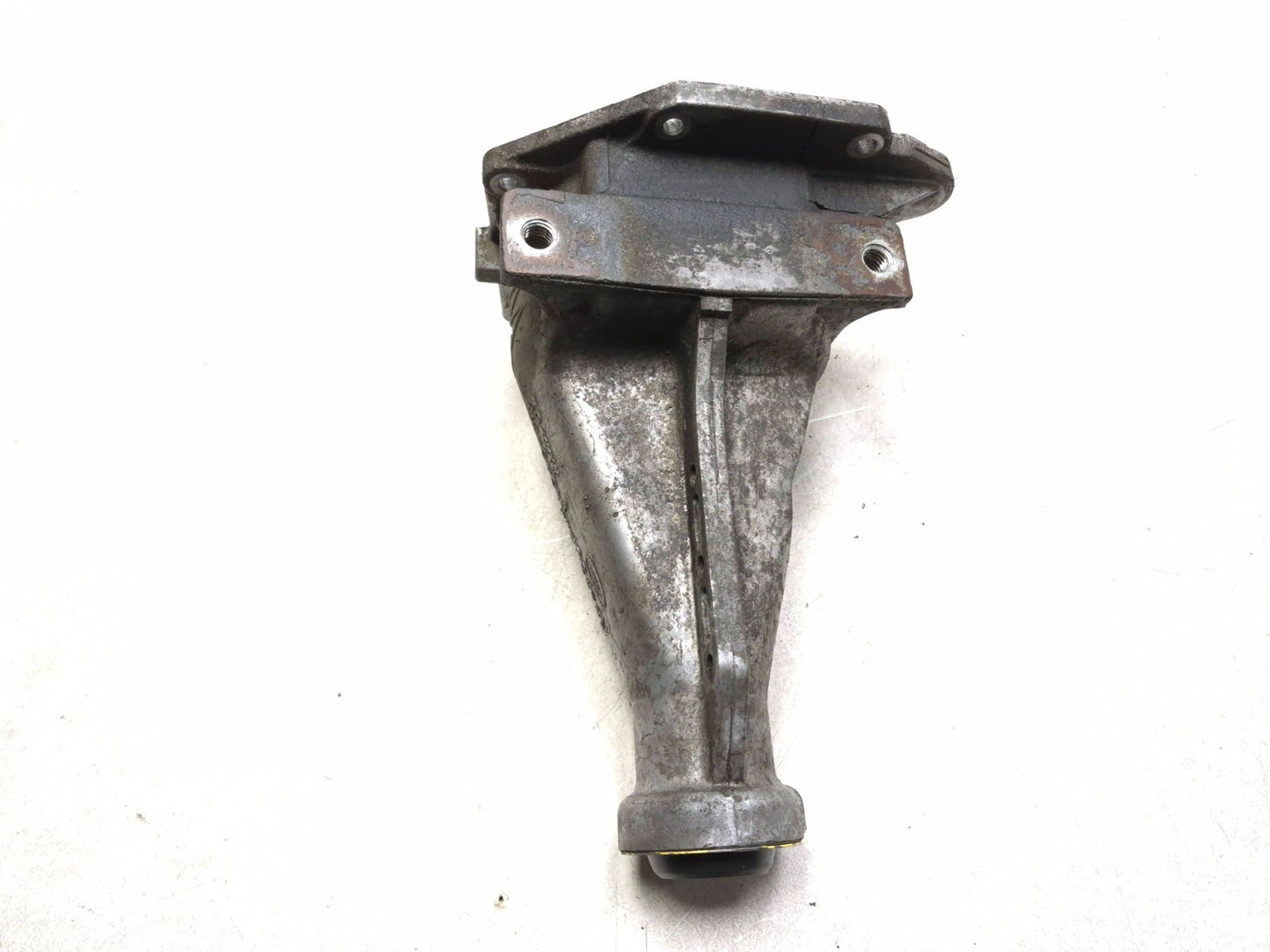 2008 Lincoln Town Car Automatic Transmission Tail Shaft Housing OEM