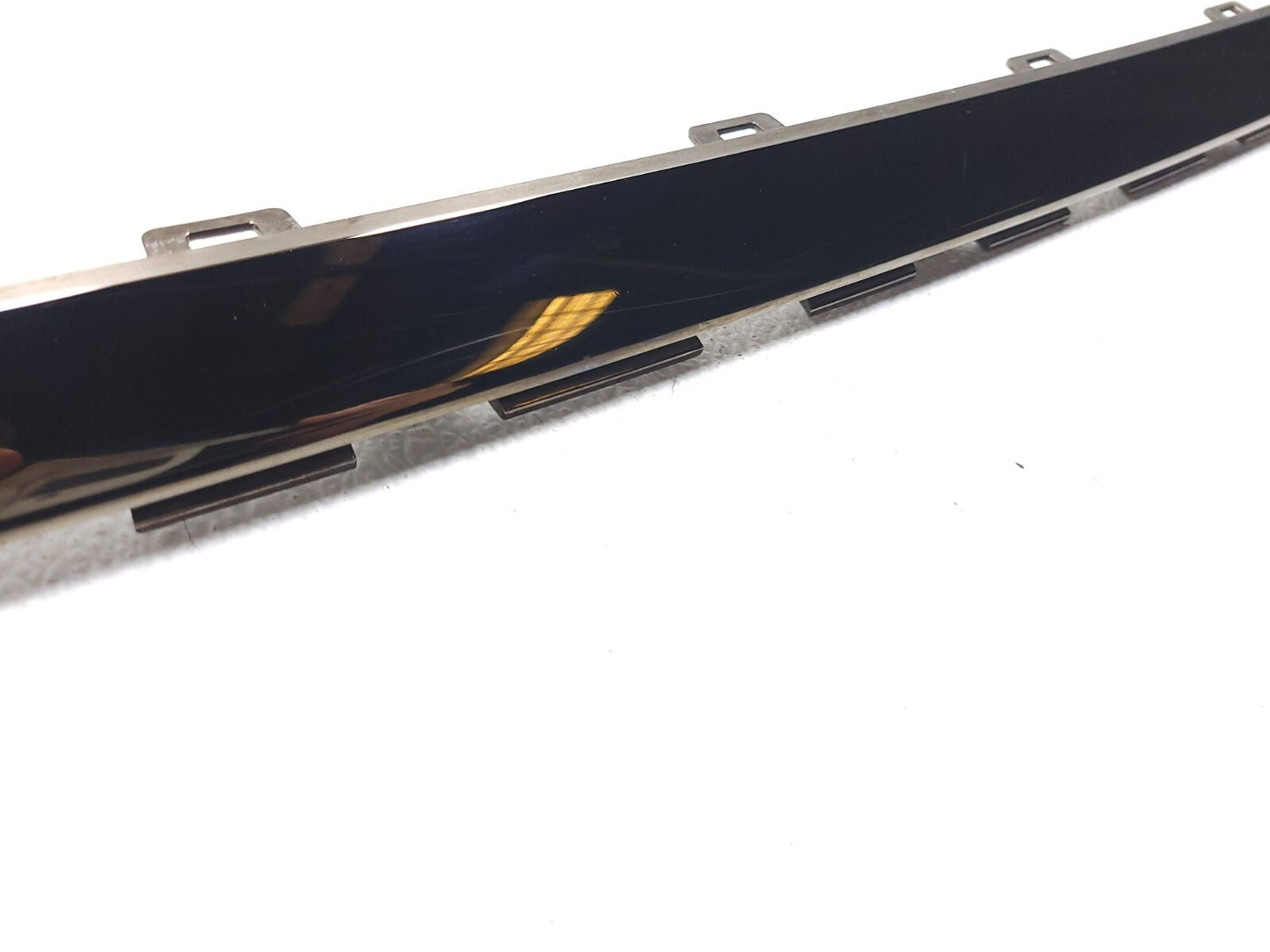 2022 Kia Stinger Grille Front Bumper Molding OEM