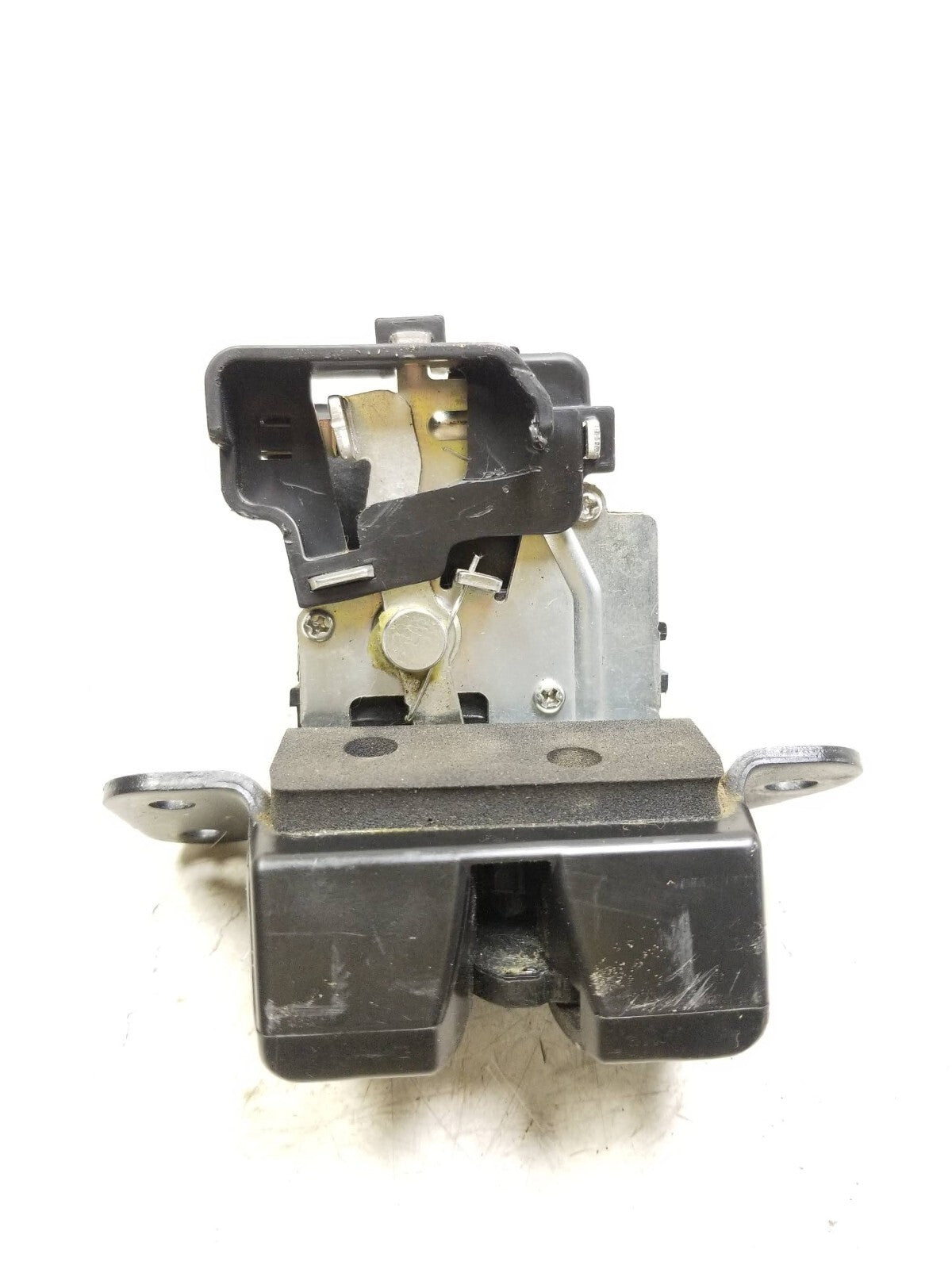 2011 - 2016 Kia Sportage Tailgate Lock Latch Actuator OEM