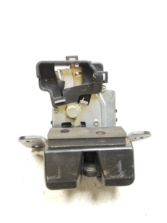 2011 - 2016 Kia Sportage Tailgate Lock Latch Actuator OEM