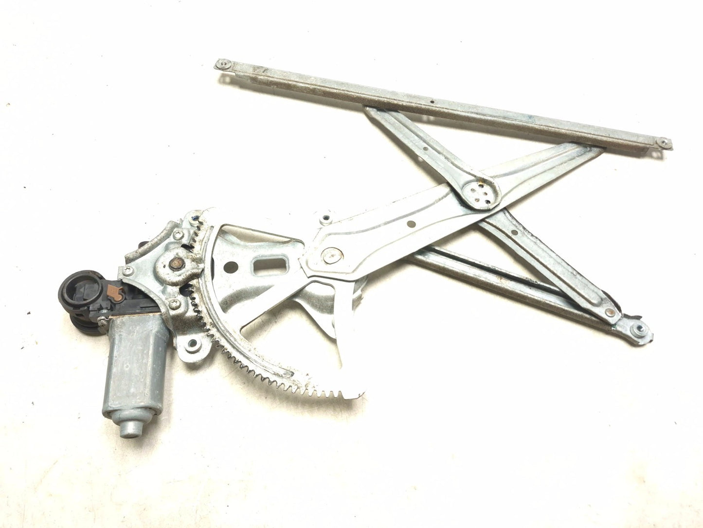 2007 Toyota Corolla Front Door Window Motor Regulator Passenger Side Right OEM