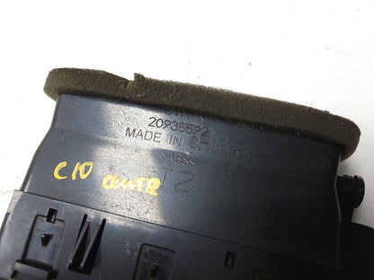 2010- 2014 Chevrolet Suburban Console Air Vent Grille W Center Left & Right OEM