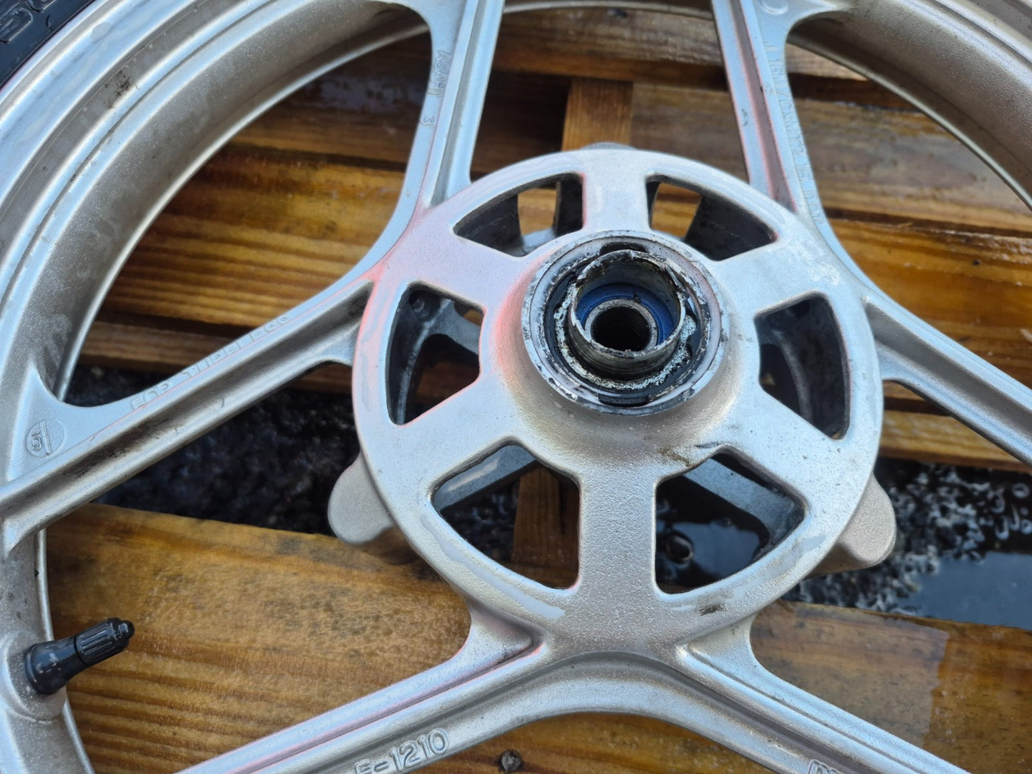 2007 Kawasaki Ninja 250 Ex250 Wheel Rim W/tire Front & Rear Pair OEM