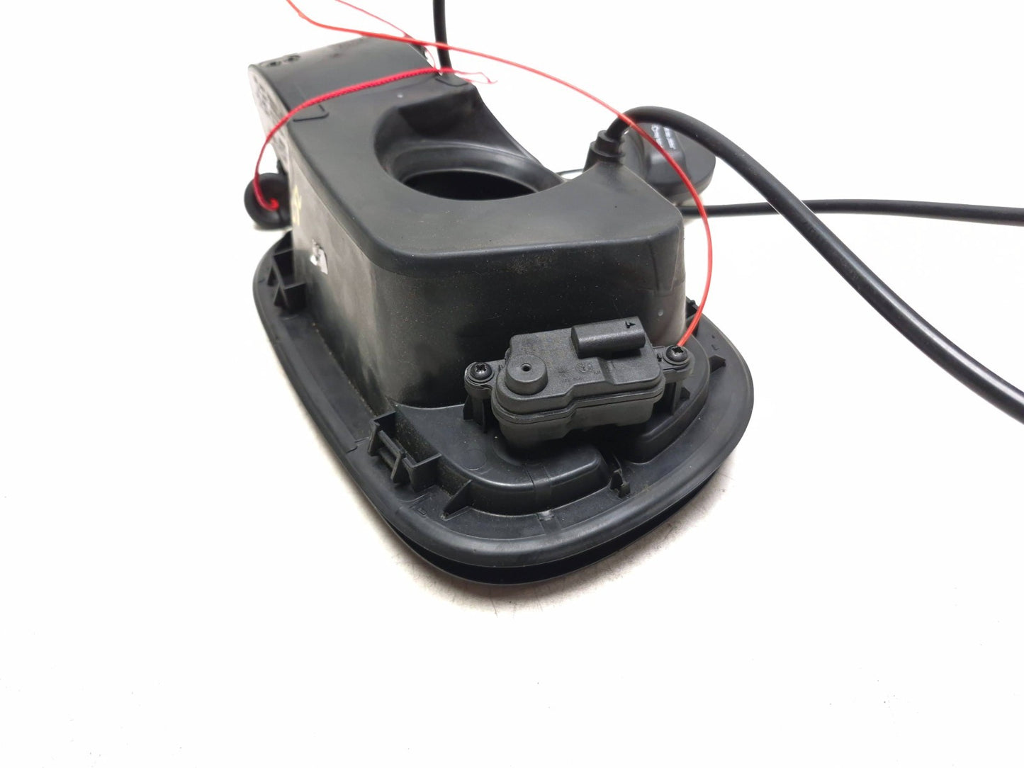 2024 Alfa Romeo Stelvio Fuel Tank Door Lid Filler Cap OEM