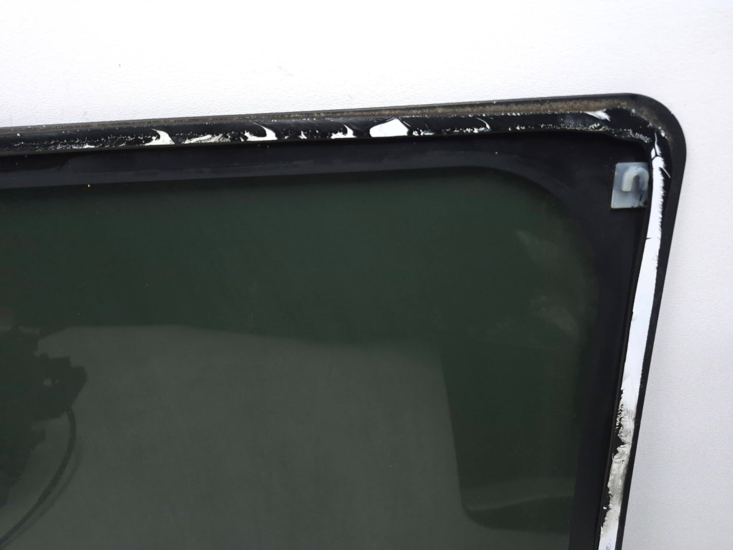 2013 Ford Transit Connect Rear Sliding Door Window Glass Passengerside Right OEM