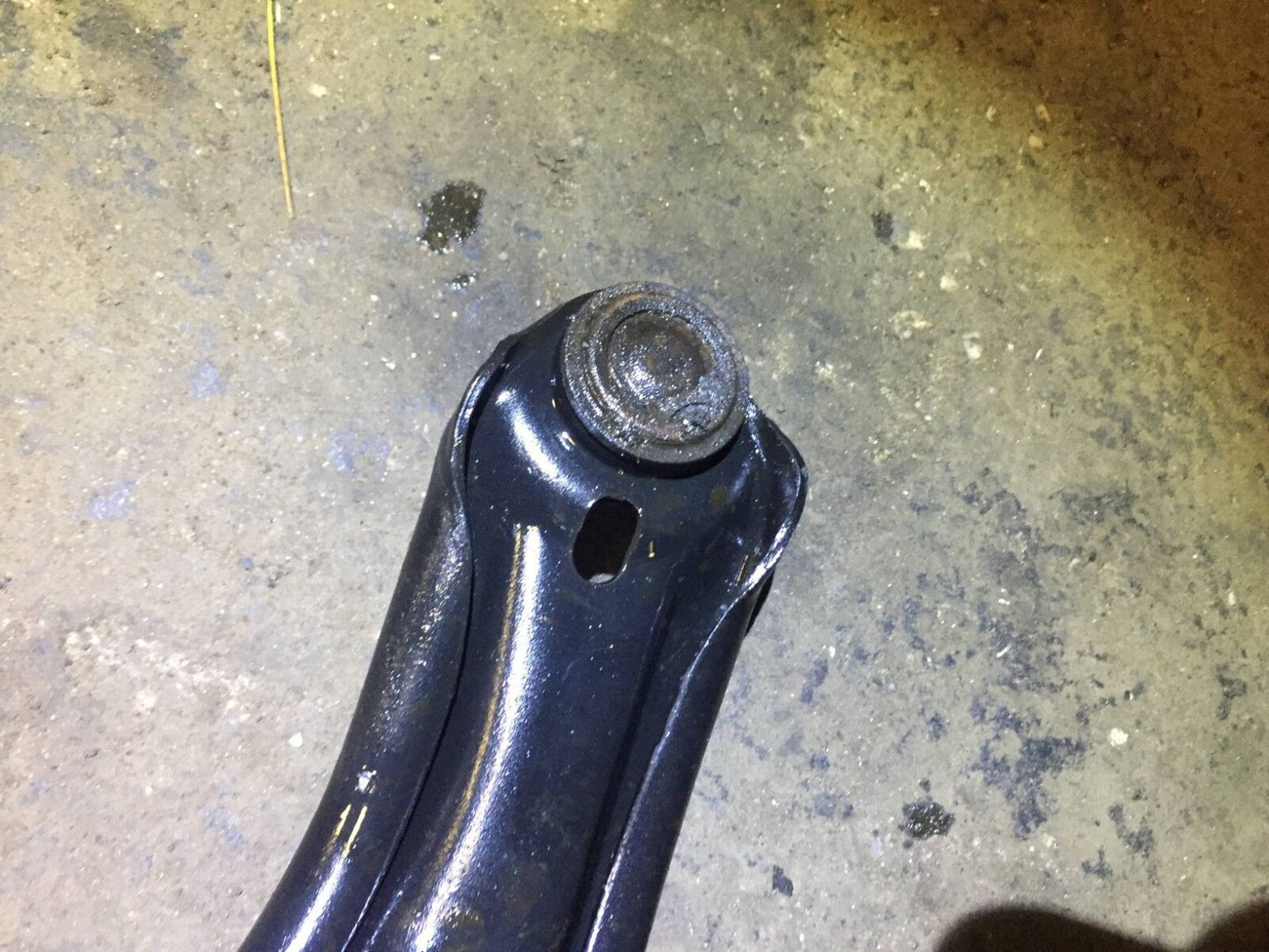 04 05 06 Scion Xa Front Right Passenger Side Lower Control Arm OEM D18