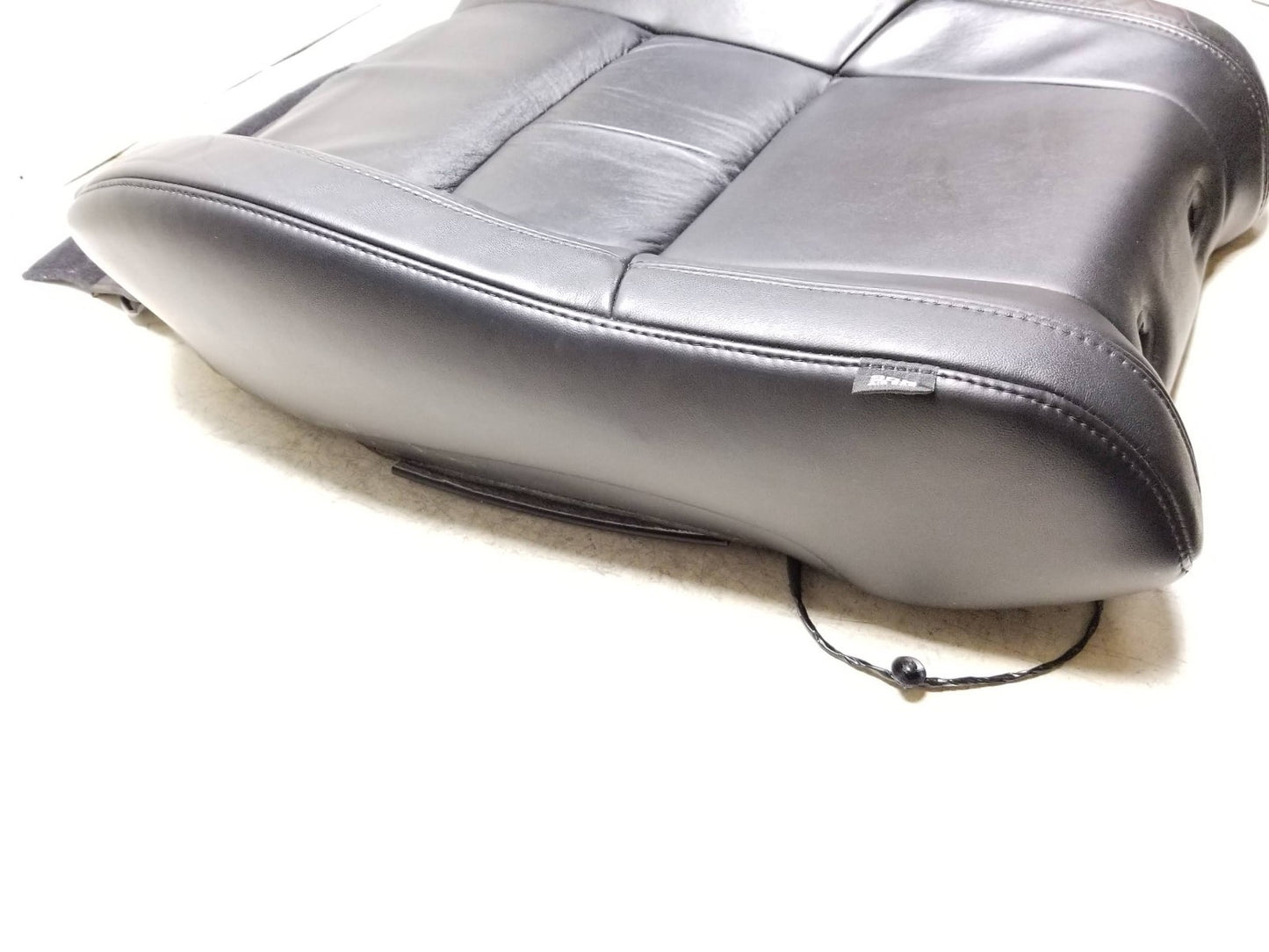 2011 - 2013 Jeep Grand Cherokee Front Upper Seat Cushion Driver Side Left OEM