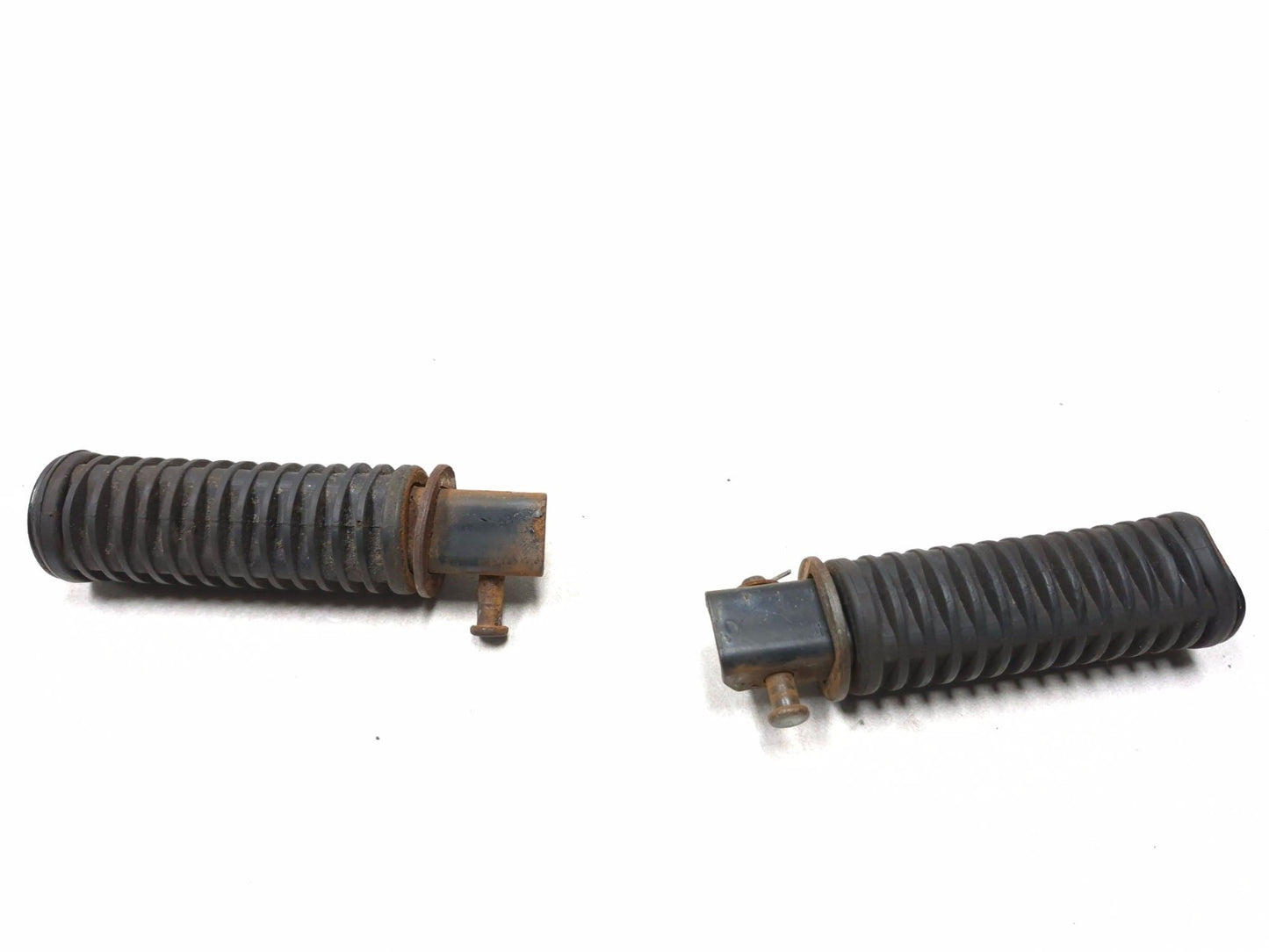 2004 Honda Shadow Aero Vt750c Left & Right Rear Footpeg Step Pair OEM