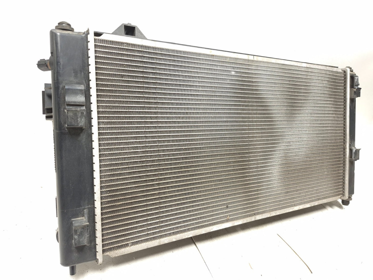 2012 Nissan Leaf Radiator W/ Cooling Fan Assy OEM