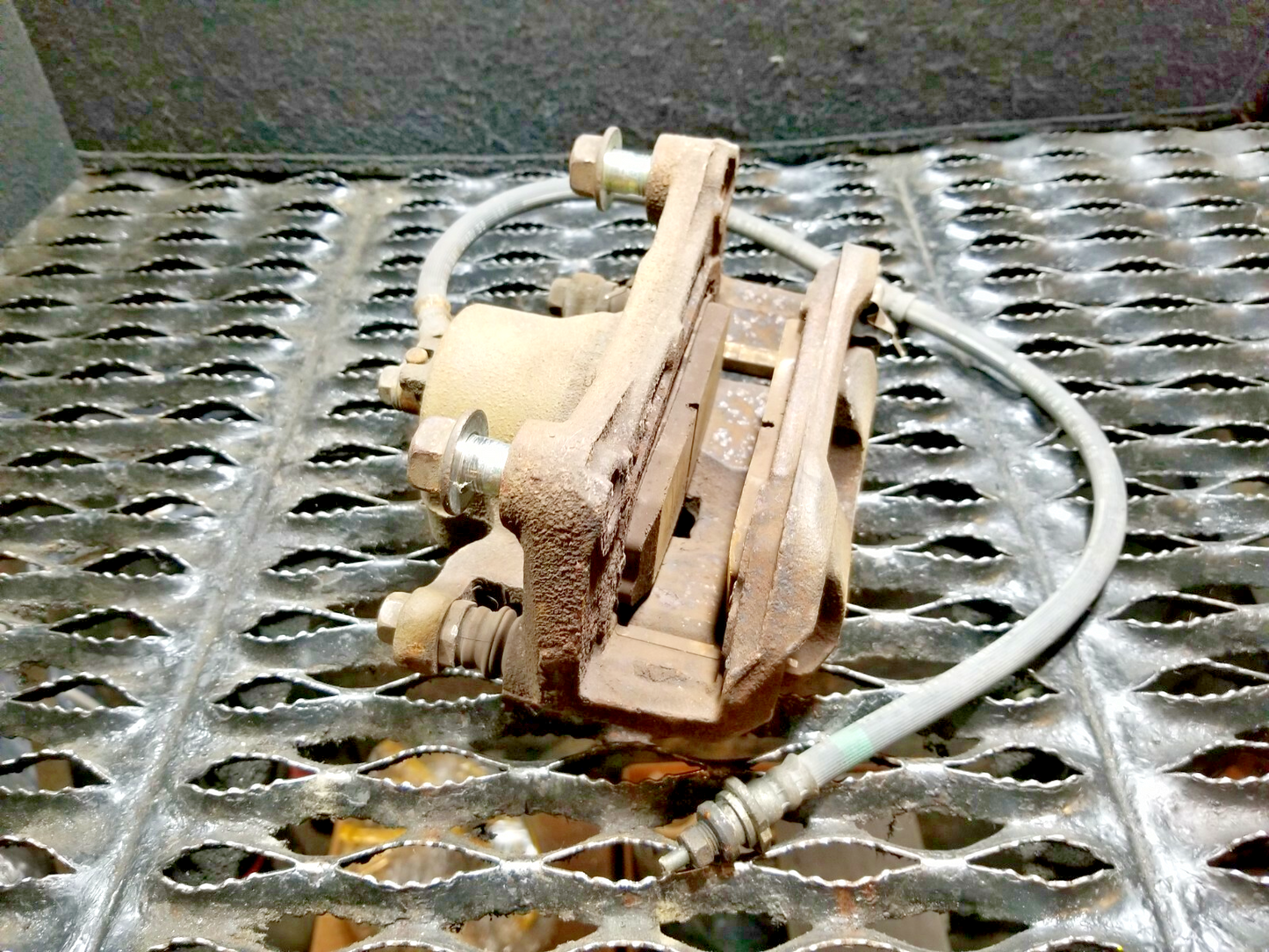2012 Nissan Juke Front Passeenger Brake Caliper OEM