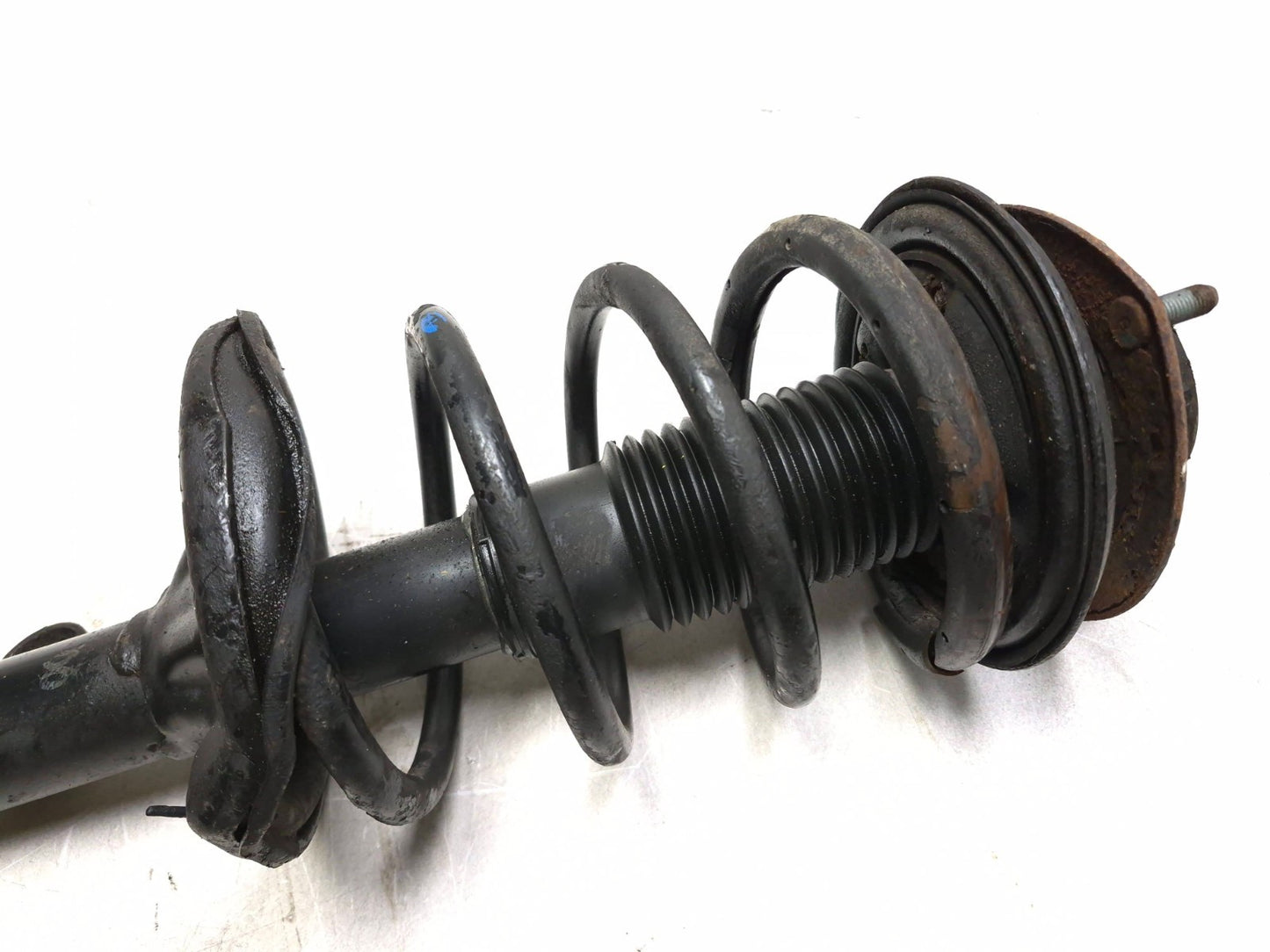 2008 Hyundai Tucson Front Left & Right Strut Shock Assy Pair OEM