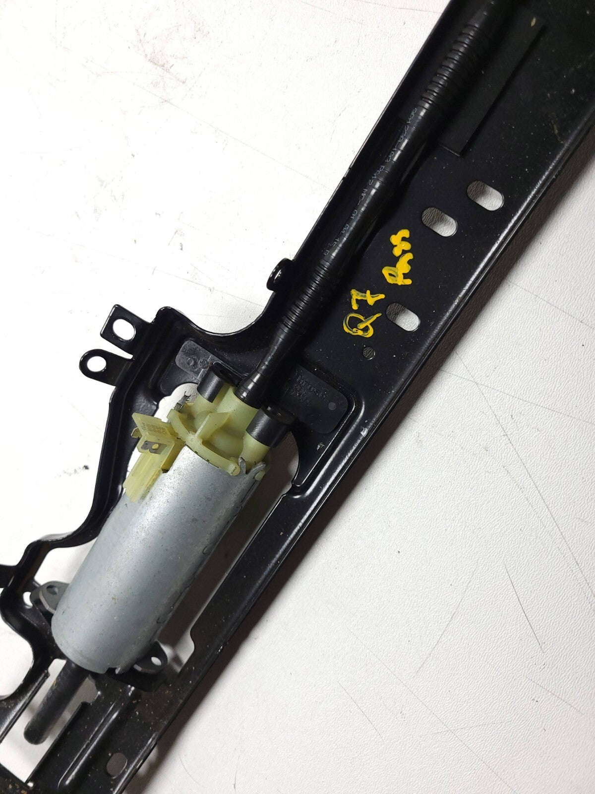 2009- 2015 Audi Q7 Seat Adjustment Motor Front Passenger Side Right OEM