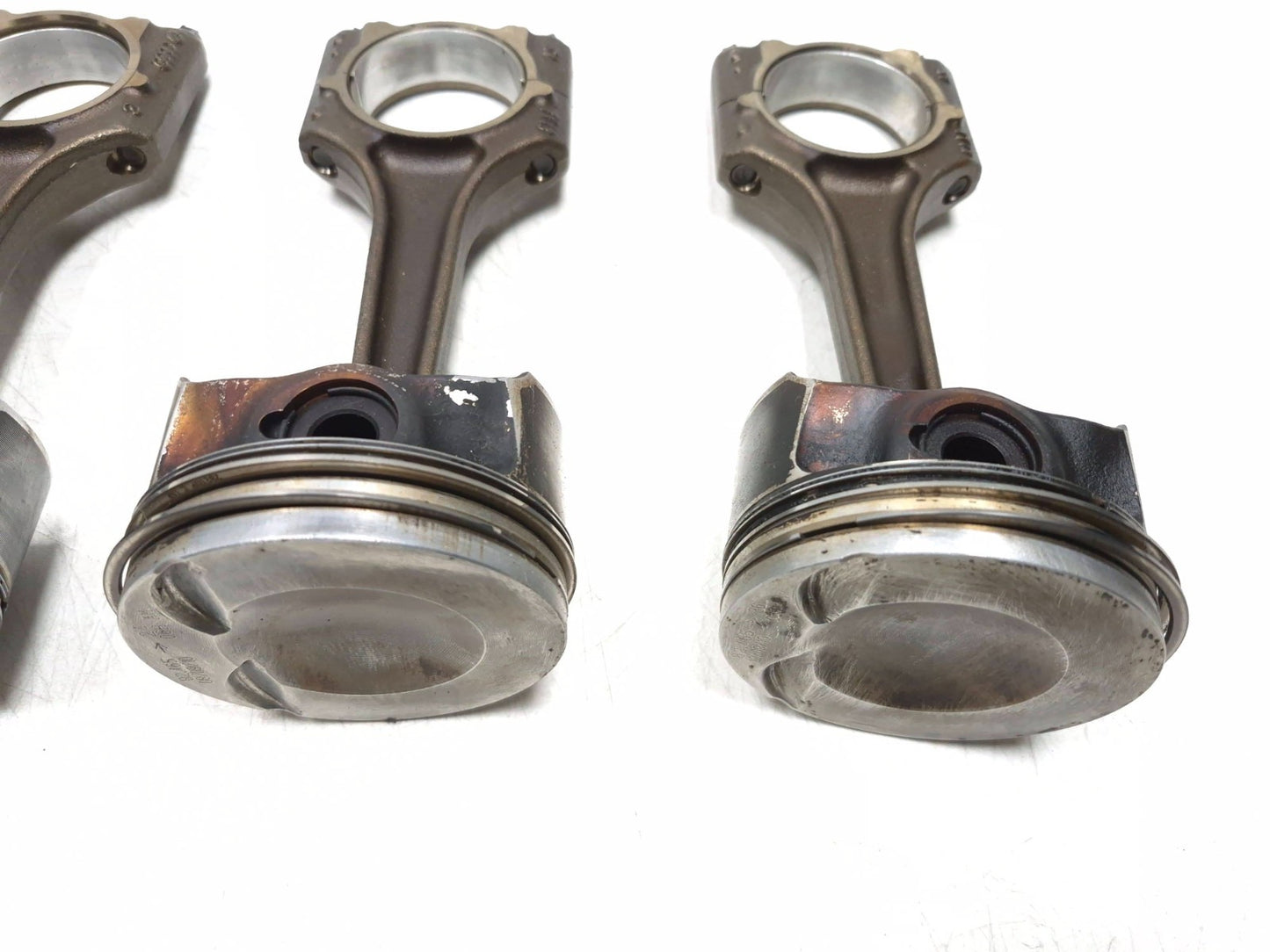 2011 Volkswagen Tiguan Piston & Connecting Rod 4 Pcs 2.0l OEM