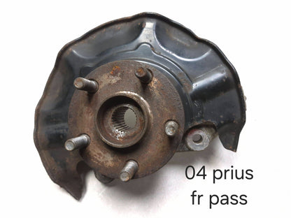 2004 Toyota Prius Front Spindle Knuckle Right Passenger Side OEM
