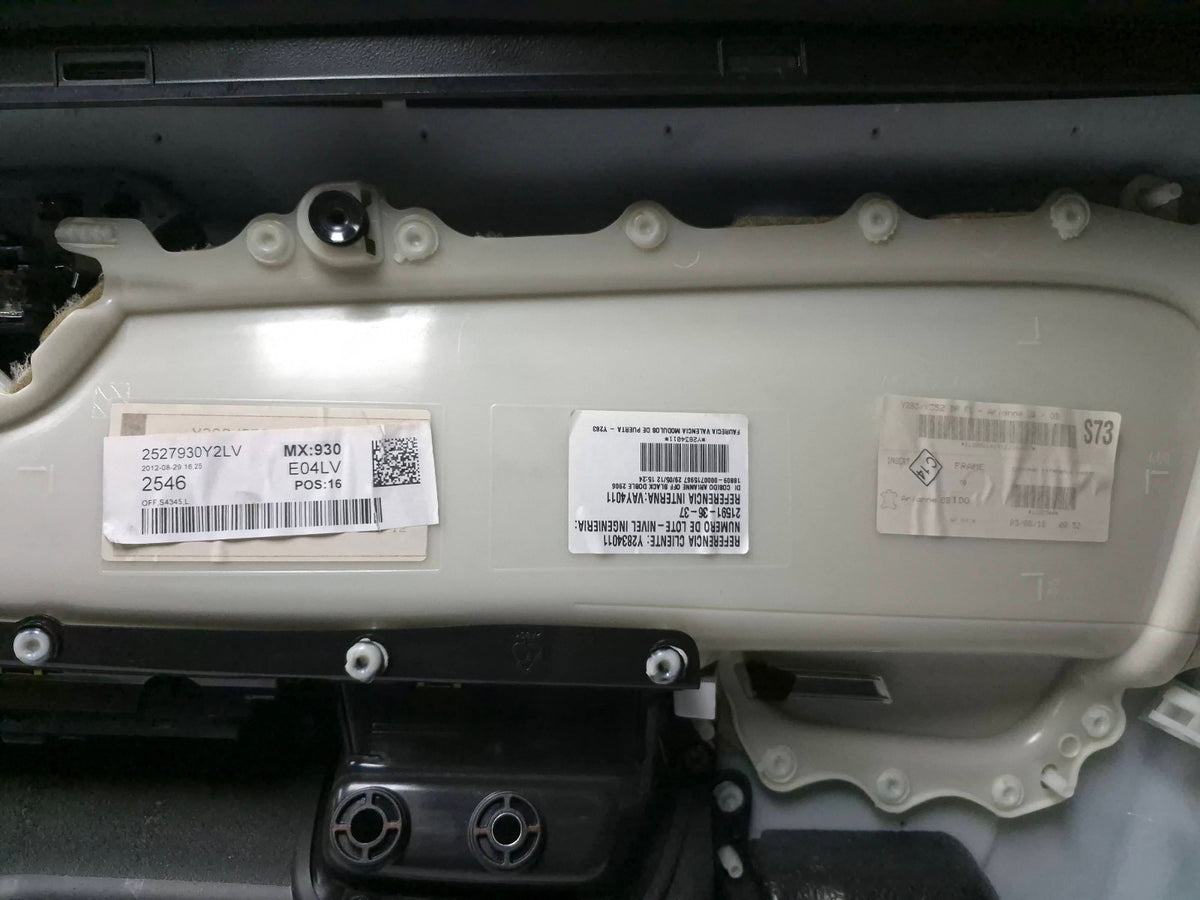 2013 Volvo S60 Front Door Interior Trim Panel OEM 39823447
