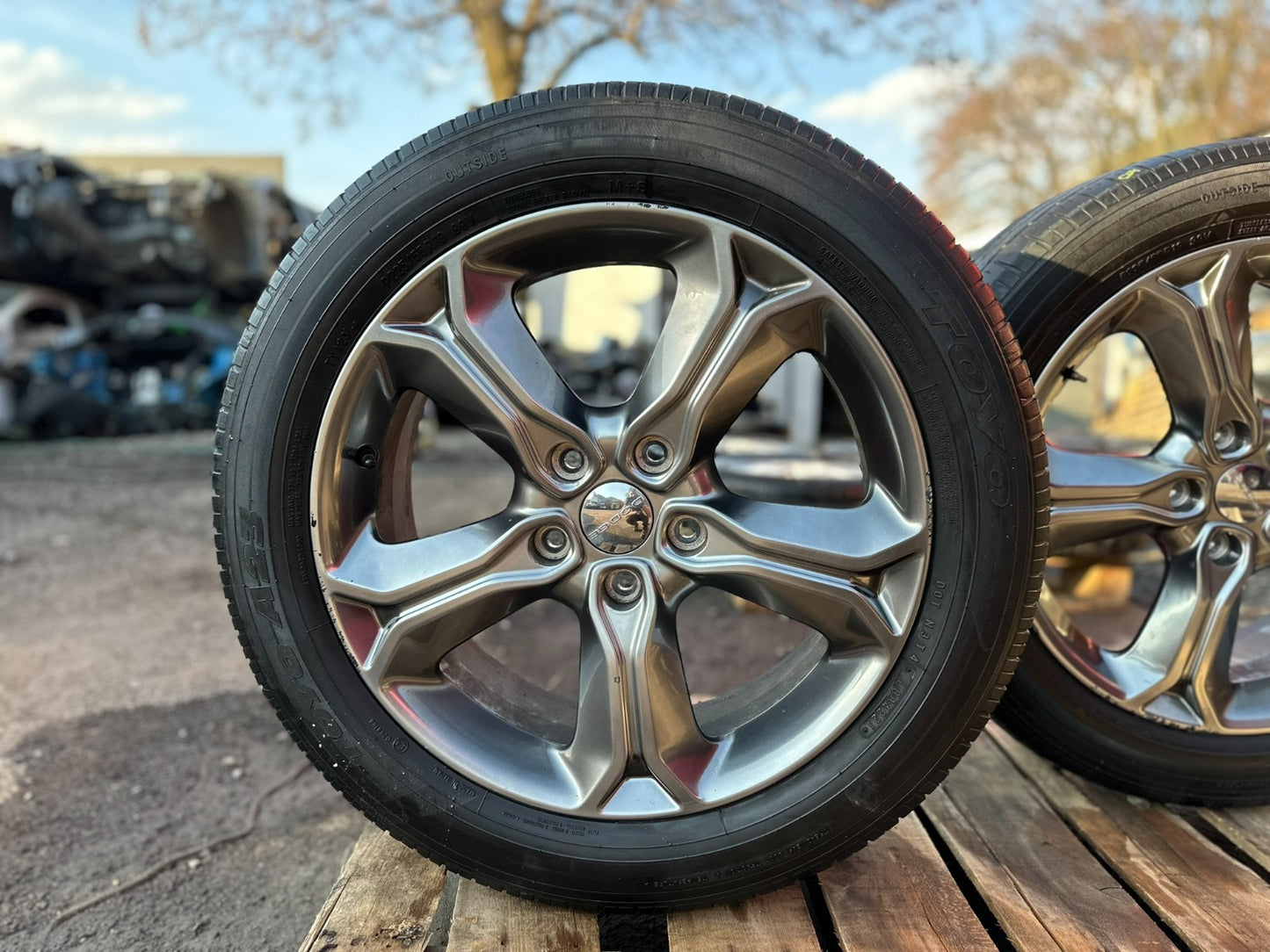 2017 Dodge Journey Wheel Rim 19" W/ Tire Toyo 225/55r19 2pcs OEM