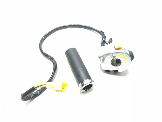 2009 Suzuki Boulevard M109r Vzr1800 Left Handlebar Switch & Grip OEM