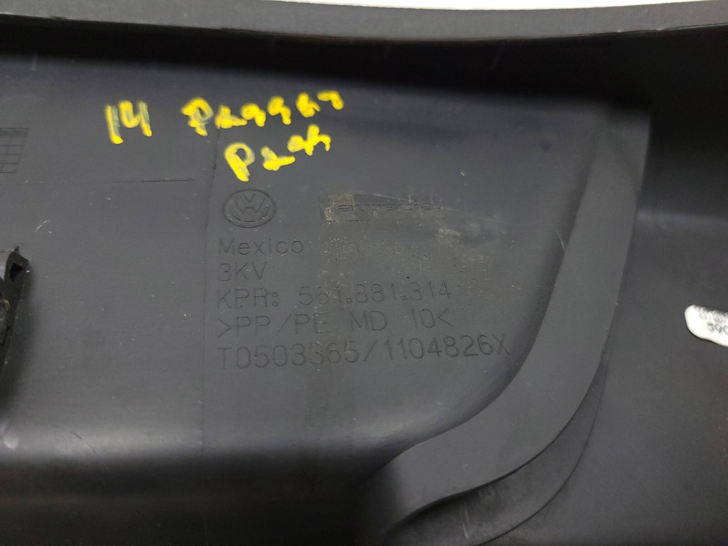 2014 Volkswagen Passat Front Seat Side Cover Trim Passenger Right 5pcs OEM