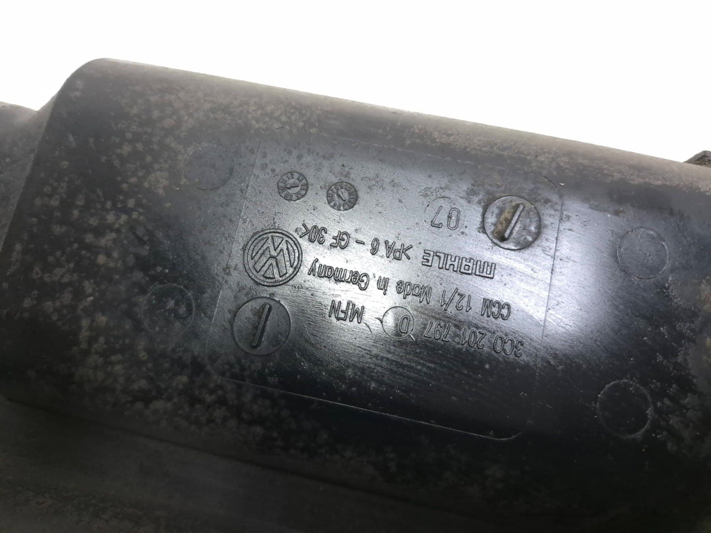 2011 Volkswagen Tiguan 2.0l Fuel Vapor Charcoal Canister OEM