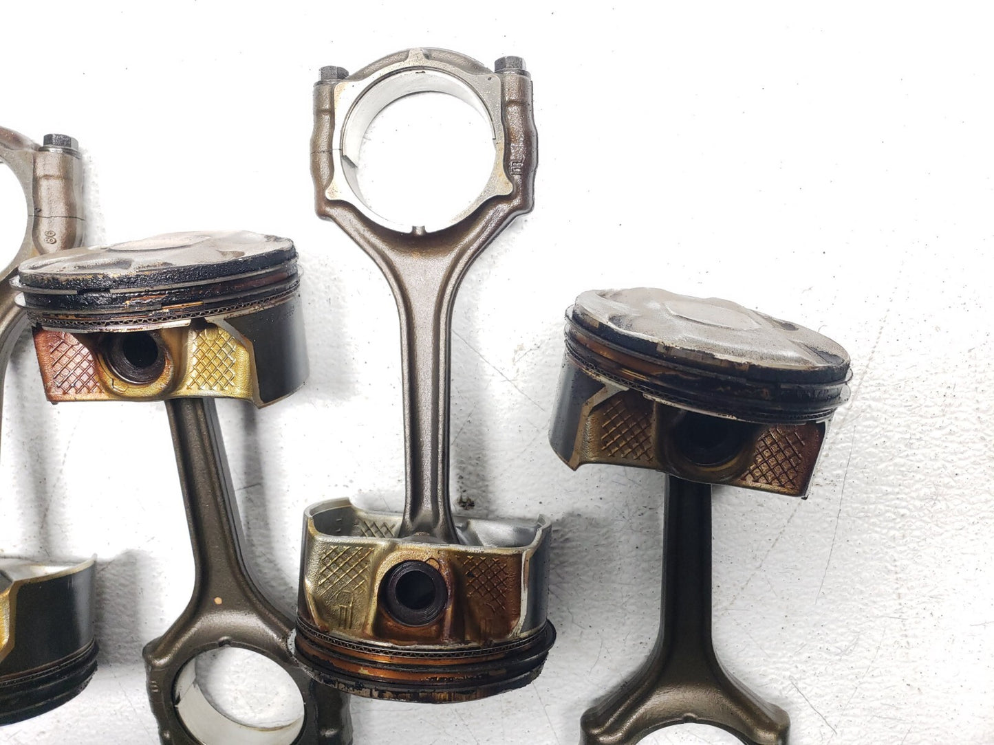 2016 Jeep Cherokee 3.2l Piston W/ Connecting Rod 6pcs OEM