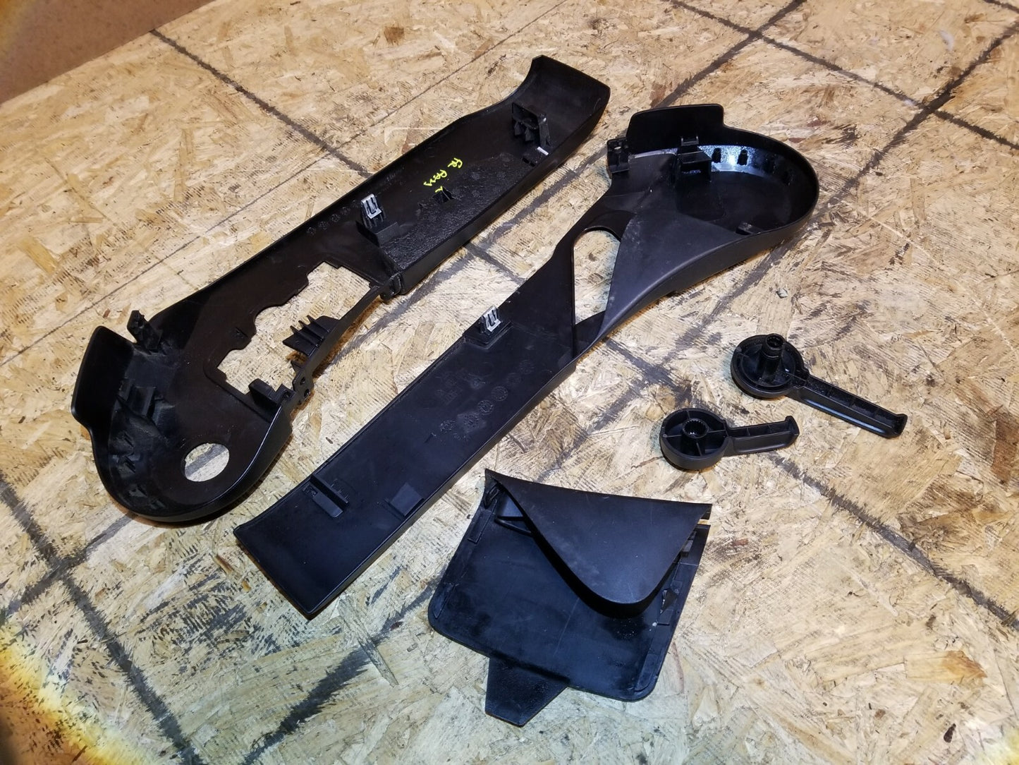 2014 Dodge Avenger Right Passenger Seat Trim Panel & Handle 5pcs OEM