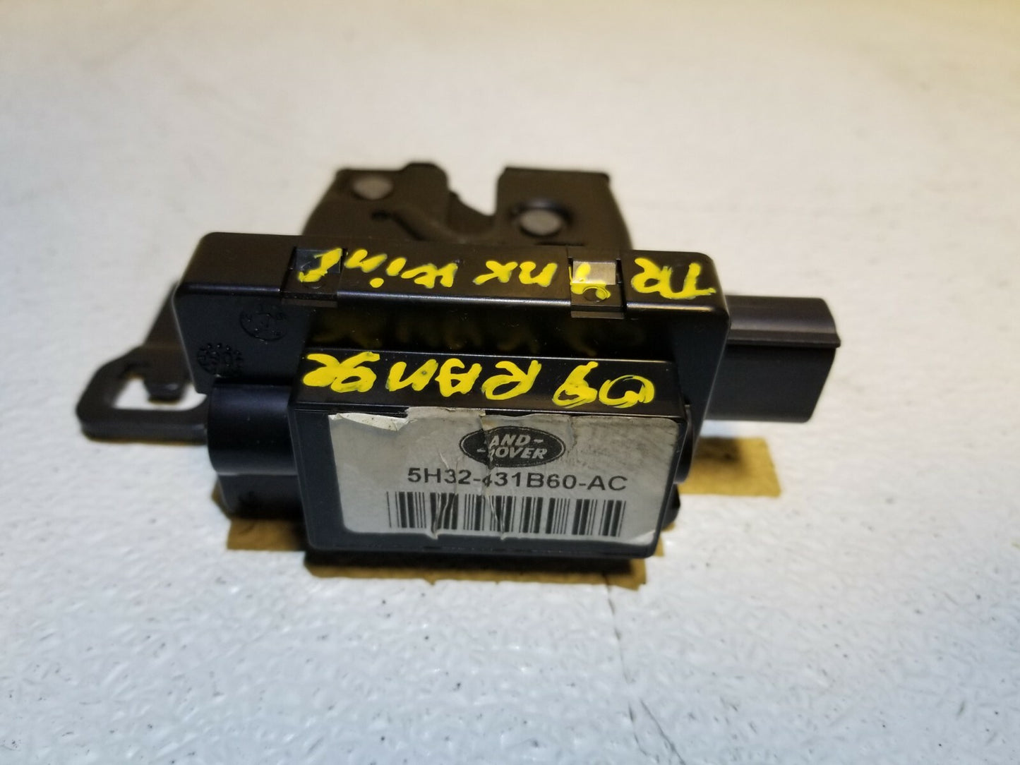 2009 Range Rover Sport Rear Trunk Tailgate Lock Latch Actuator OEM