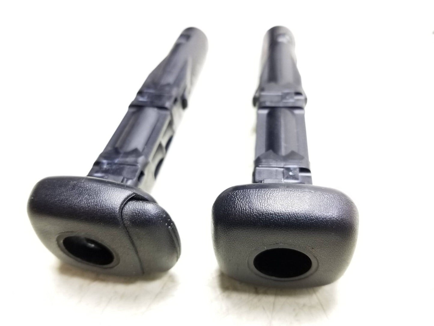 2015 Scion Fr-s Trim W/ Guide Sleeve & Knob Front Driver Side Left OEM