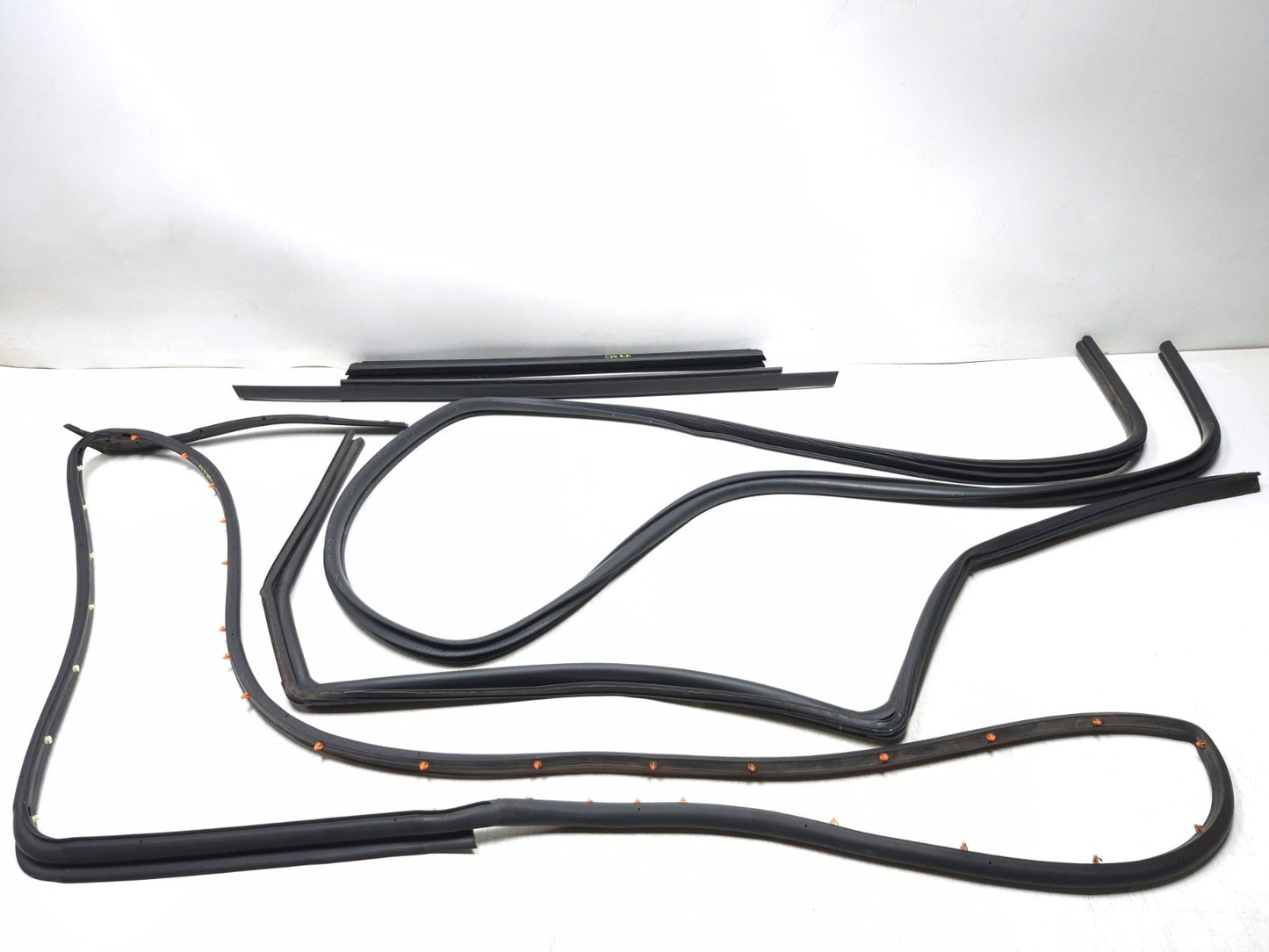 2017 Dodge Journey Rear Driver Door Weatherstrip Seal 5 Pcs OEM